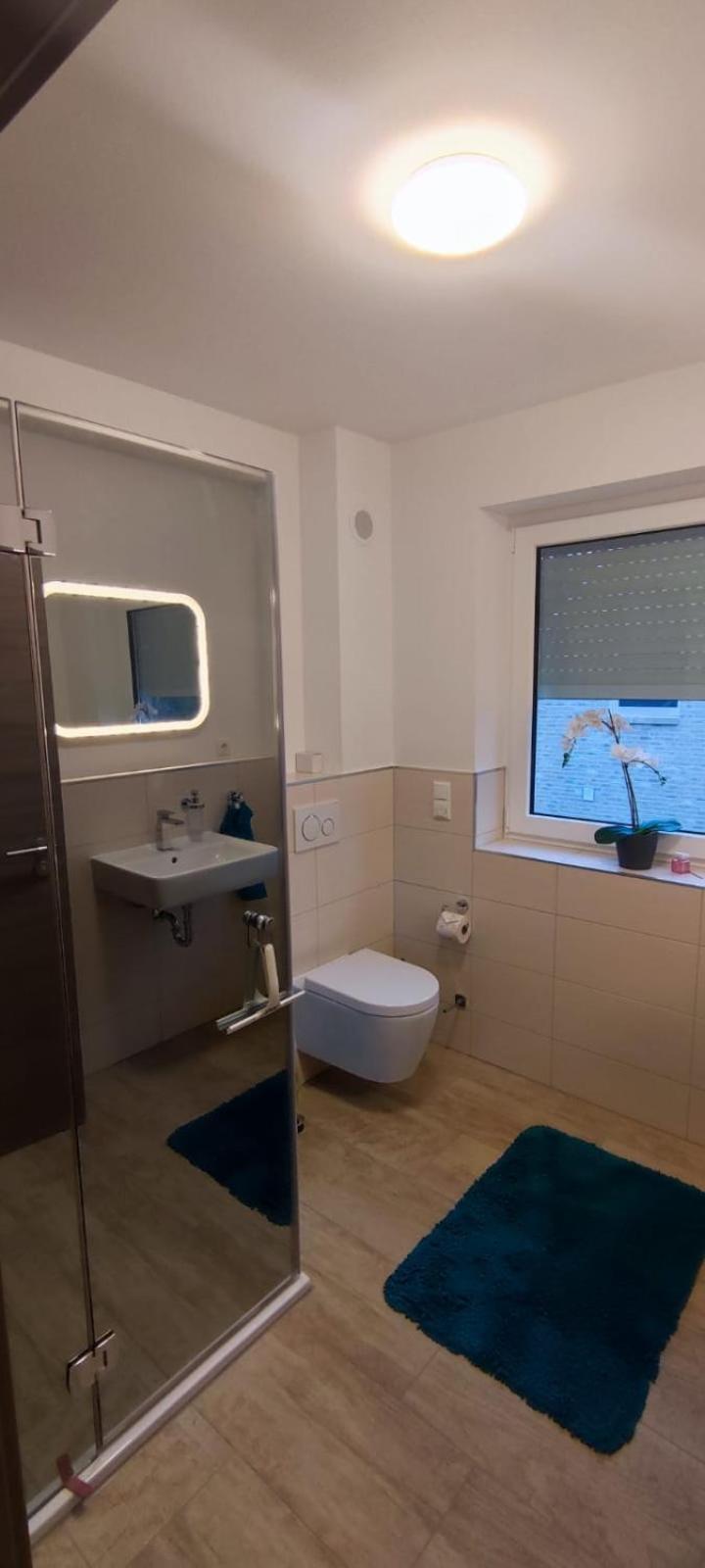 Apartamento Neubau, Moderne Haushaelfte In Hamburgo Exterior foto